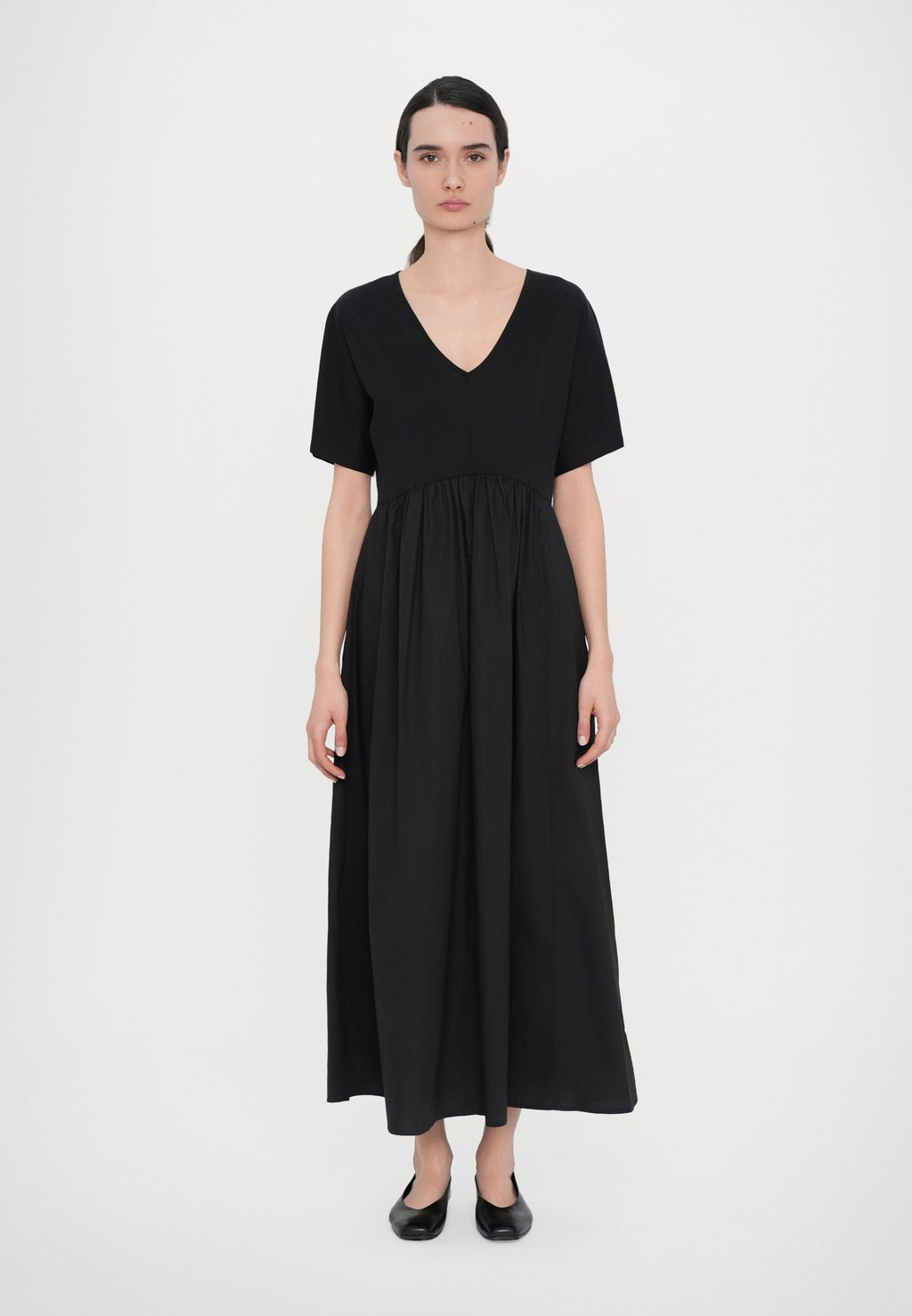 

Платье из джерси WEEKEND MaxMara, черный