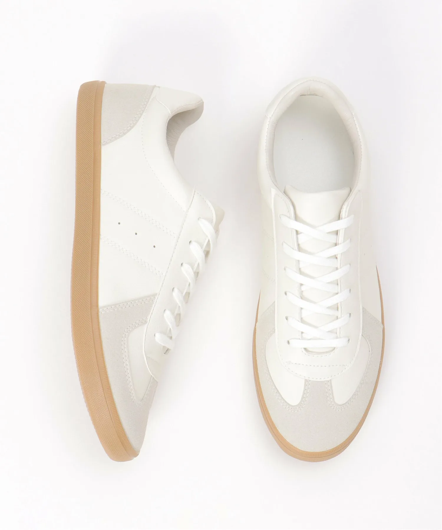 Немецкие кроссовки Ikka, white