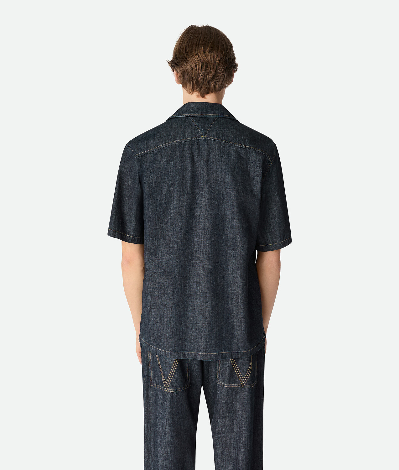 Rinsed indigo straight denim shirt BOTTEGA VENETA, индиго — фото 3