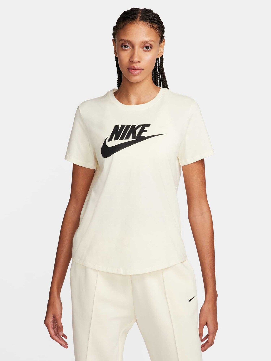 

Футболка Nike W NSW CLUB SS TEE ICN FTRA, белый