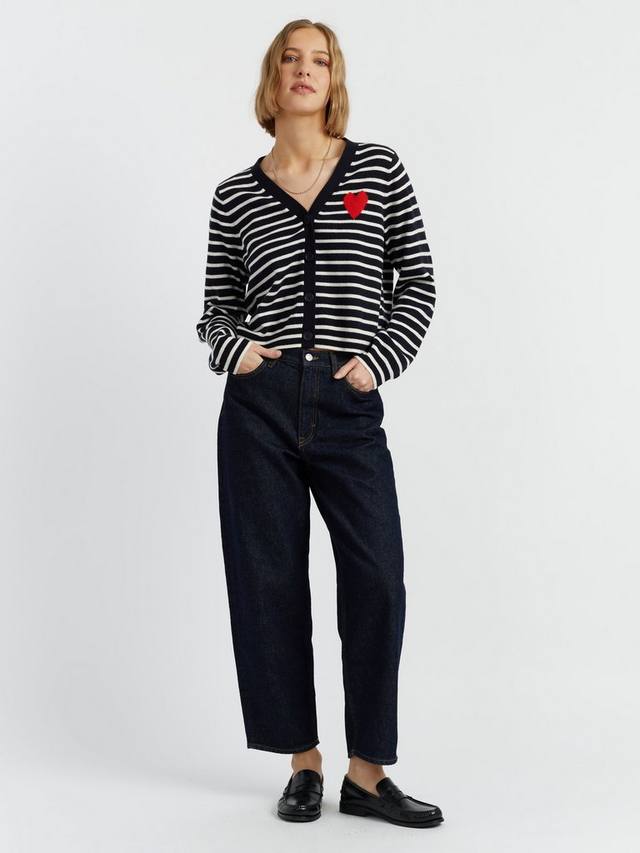 

Кардиган бретон с длинными рукавами и V-образным вырезом, полоска и узор в виде сердца из кашемировой смеси Chinti & Parker, Navy/Cream