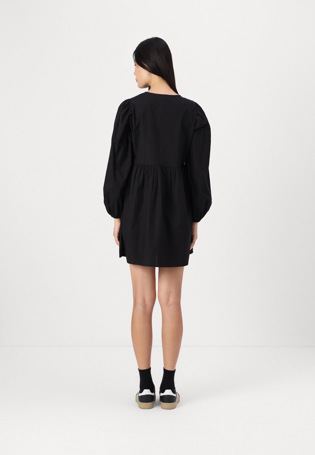

Повседневное платье PCJOLLY O NECK DRESS Pieces, черный