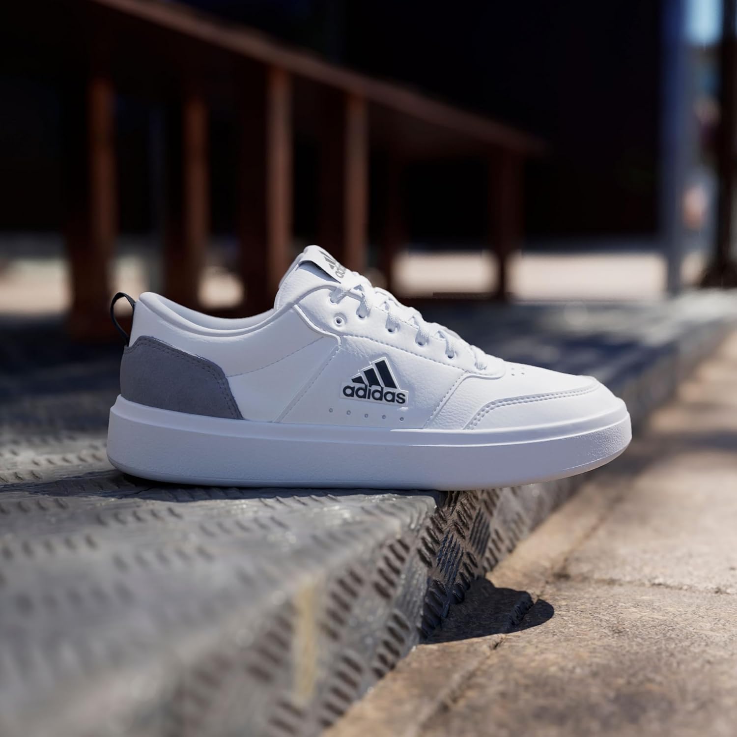 Мужские кроссовки Adidas низкие, белый/черный — фото 3