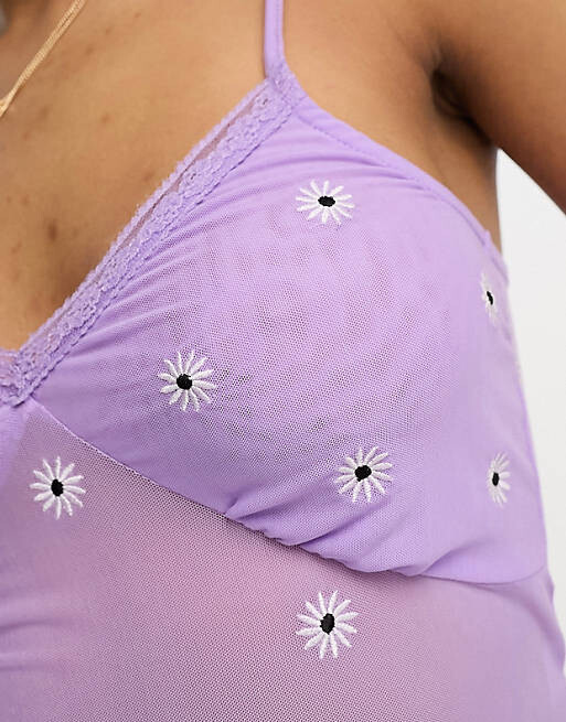 

Сиреневый сетчатый жилет с вышивкой в виде ромашек ASOS DESIGN