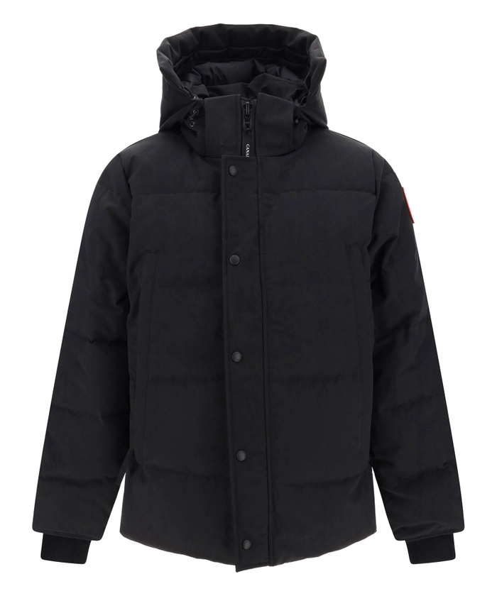 

Элегантный черный пуховик Wyndham Canada Goose