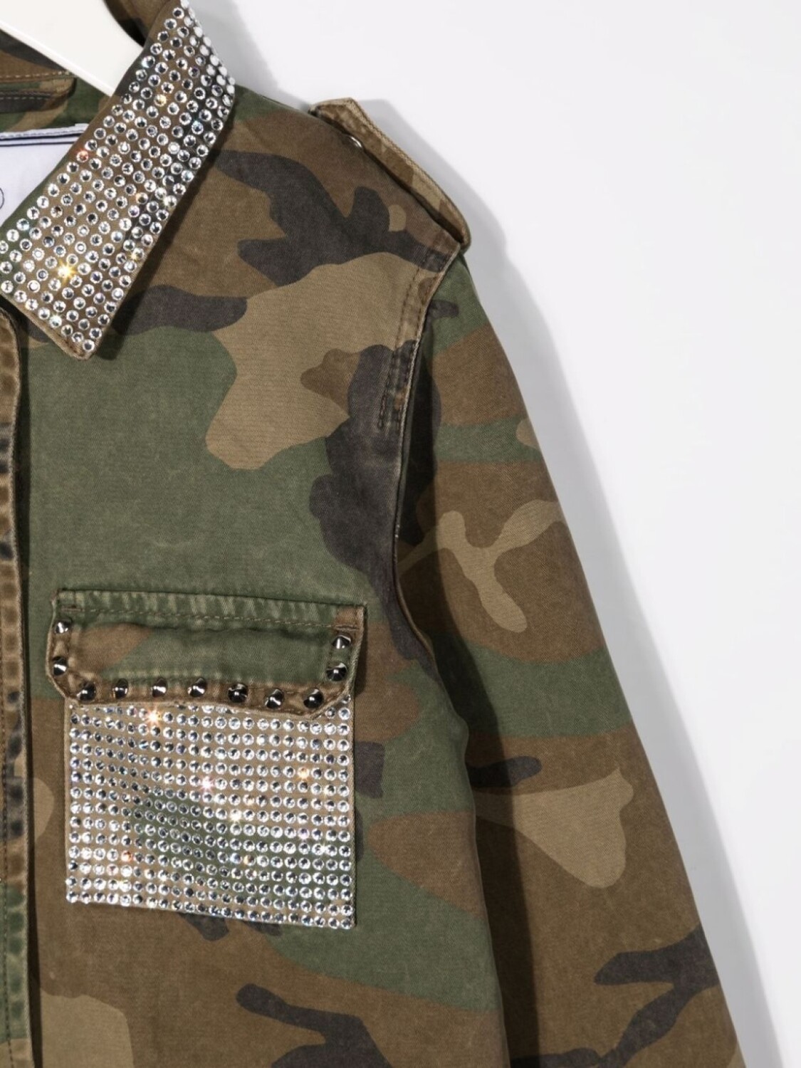 Philipp Plein Junior рубашка с камуфляжным принтом и стразами, зеленый — фото 2