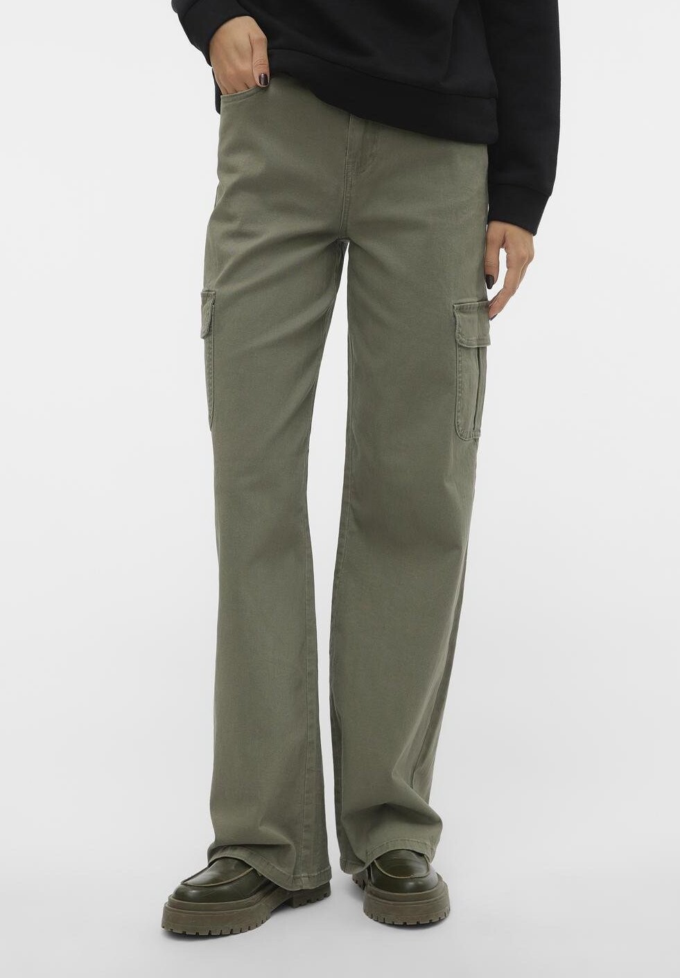 

Брюки карго VMTESSA WIDE PANTS Vero Moda, цвет ivy green
