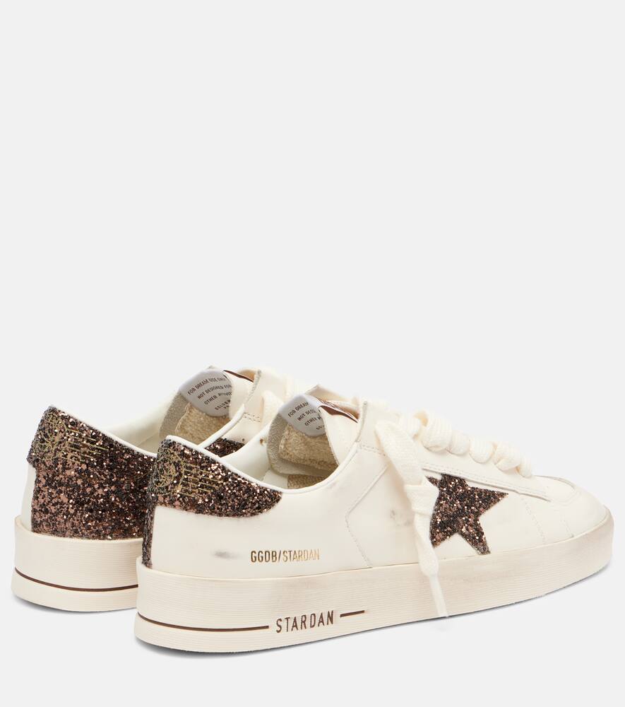 Кроссовки из кожи с декором stardan Golden Goose, White/Beige — фото 2