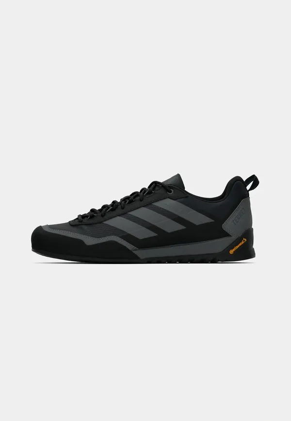 Обувь для одиночного подхода skychaser, походные ботинки Adidas Terrex, Core Black/Carbon/Grey Four — фото 2