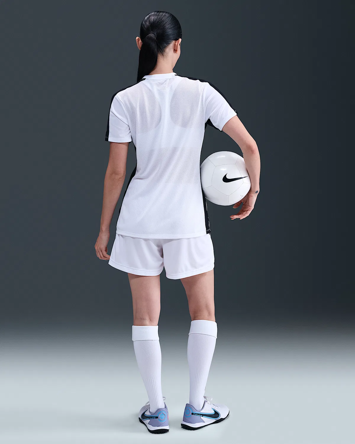 Женские футбольные шорты Nike Academy Dri-FIT 4", White/White/Black/Black — фото 4