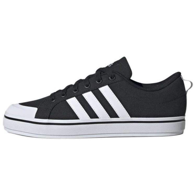 

Кеды мужские низкие черные и белые Adidas