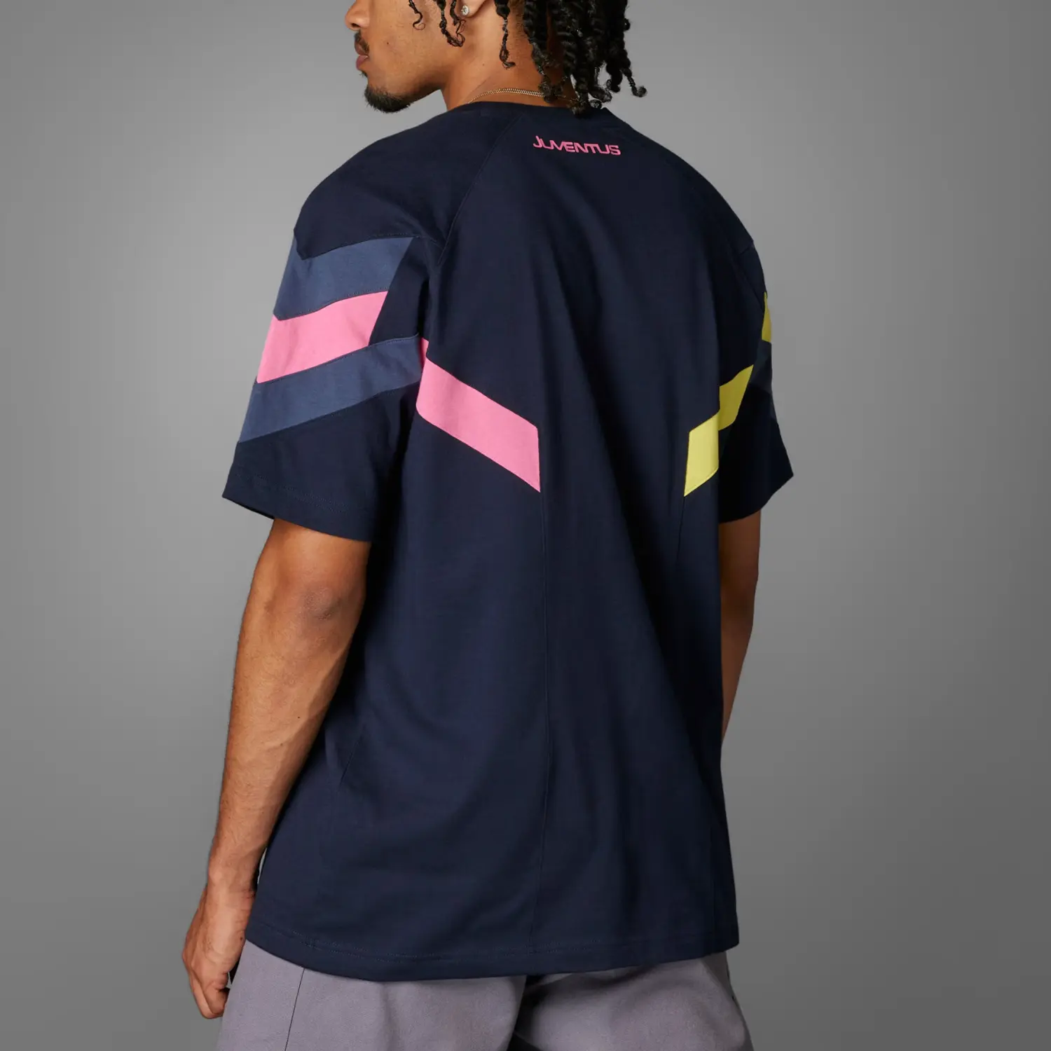 Футболка Juventus Legend Ink Adidas Originals — фото 4