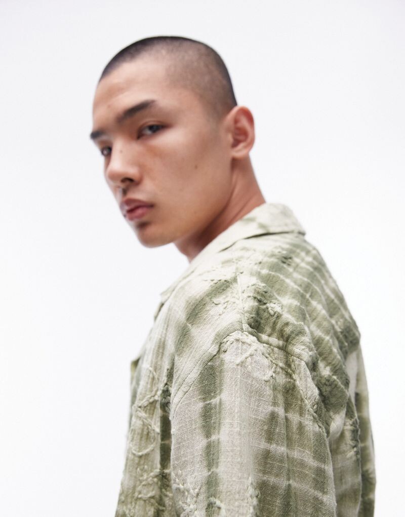 

Светло-зеленая рубашка с короткими рукавами и цветочной вышивкой Topman Tie Dyed