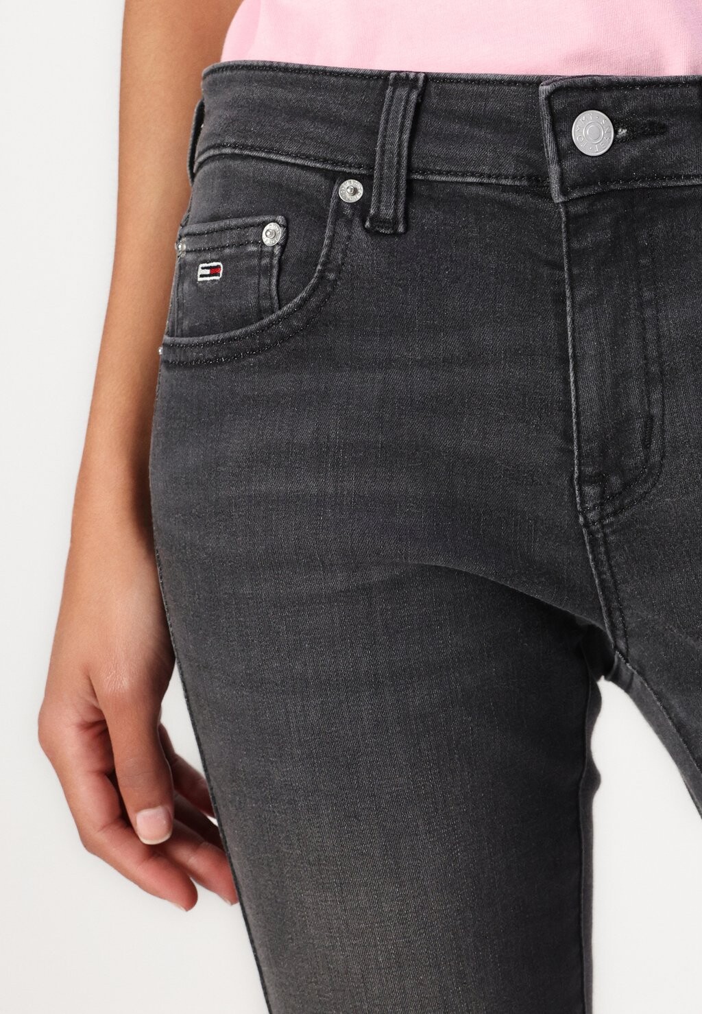 

Джинсы облегающие SOPHIE Tommy Jeans, черный деним