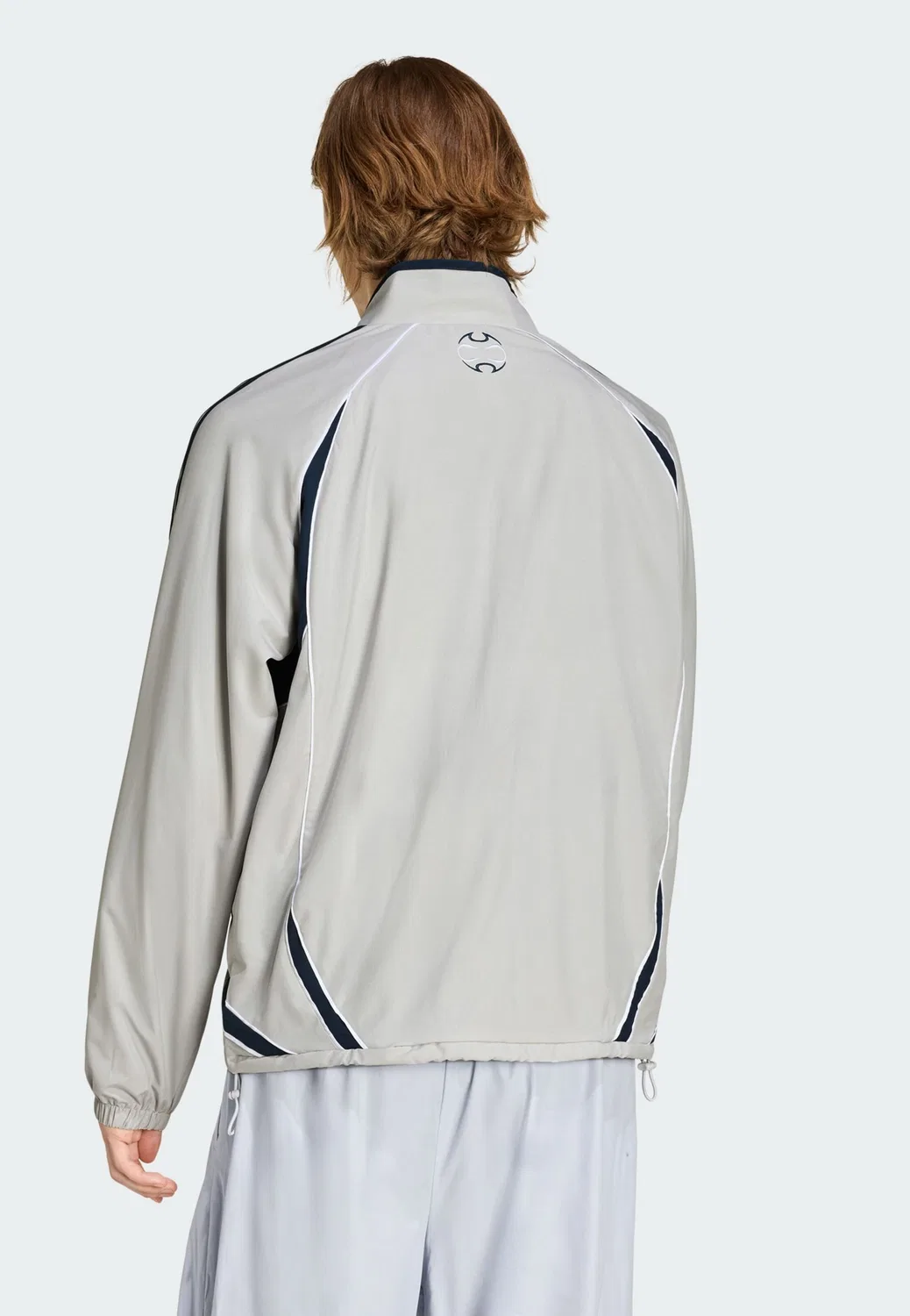 Серая межсезонная куртка Adidas Originals Teamgeist Adicolor Track — фото 3