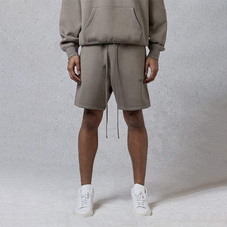 FW20 Повседневные шорты унисекс серо-коричневый Fear Of God Essentials, коричневый — фото 3