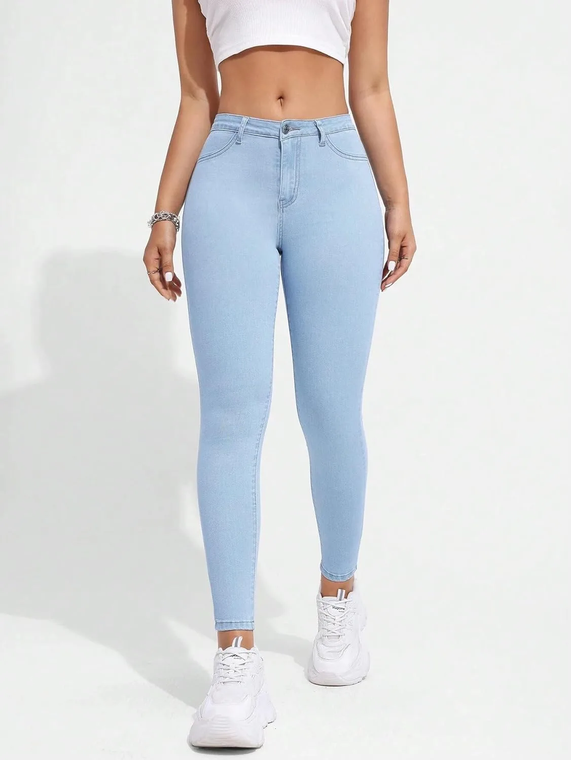 Женские джинсы Classic Jean Fit Generic, Light Wash — фото 2