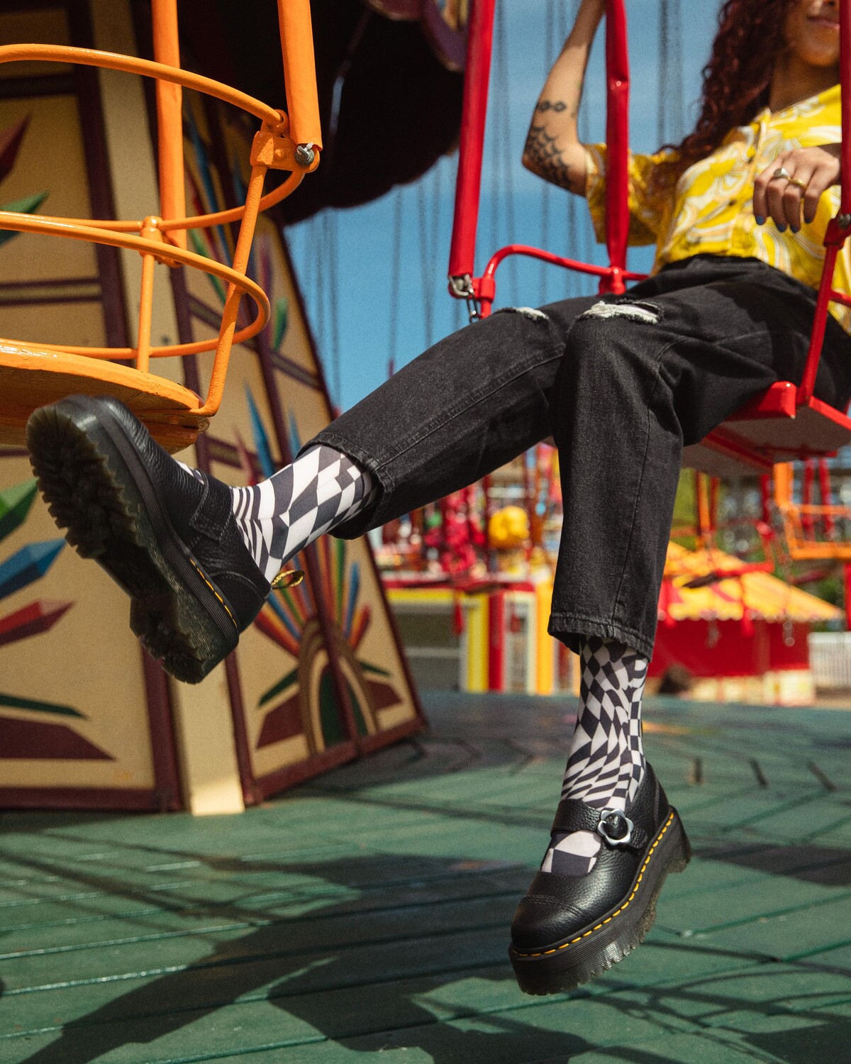 

Кожаные туфли на платформе с цветочной пряжкой Addina Dr. Martens