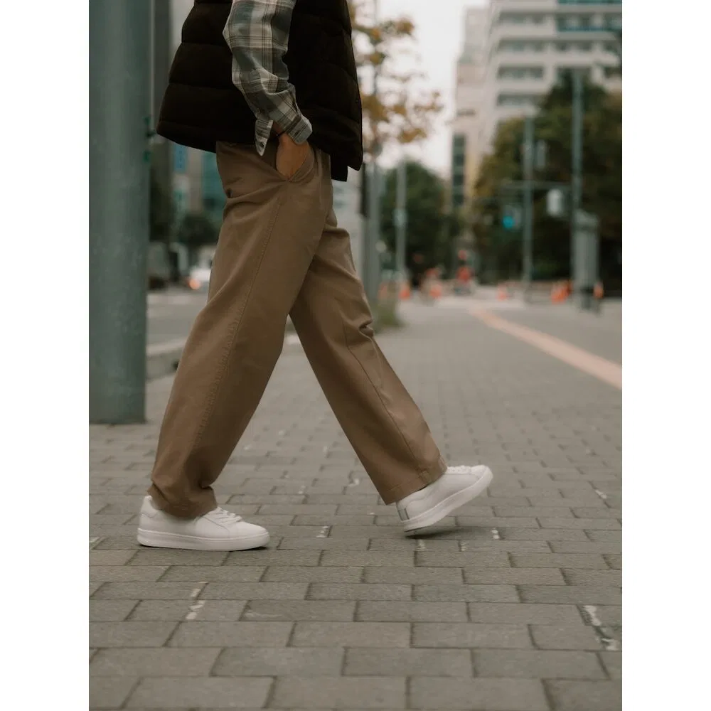 Мужские низкие кожаные кроссовки Rally2 Tumbled Leather Urban White от Fitflop — фото 2