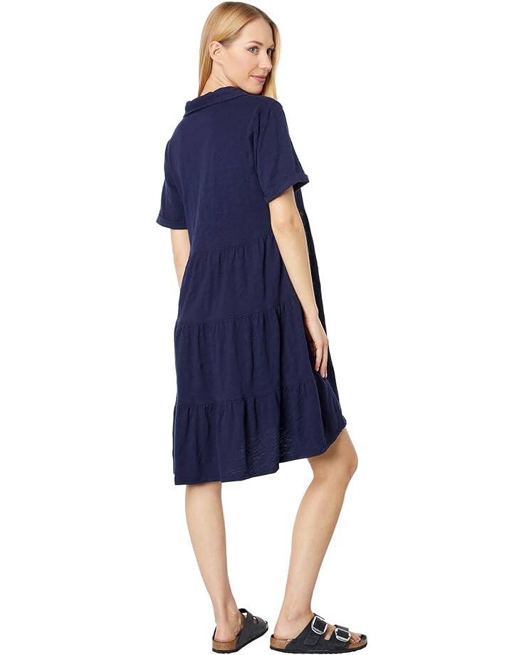

Платье Mod-o-doc Slub Jersey Roll-Up Sleeve Tiered Back Dress, цвет Rare Navy
