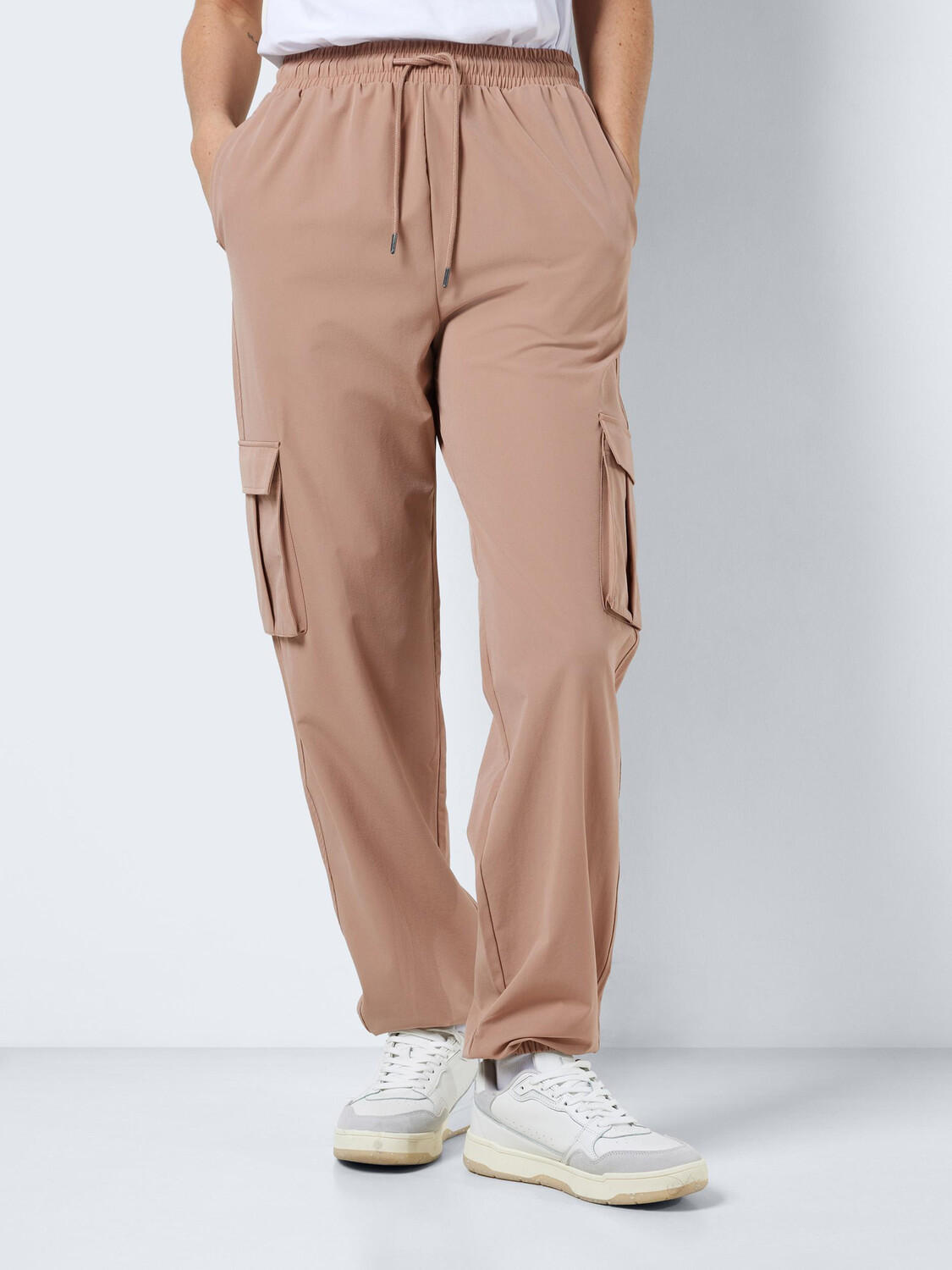 

Брюки Noisy may Cargo Pants NMKIRBY, натуральный