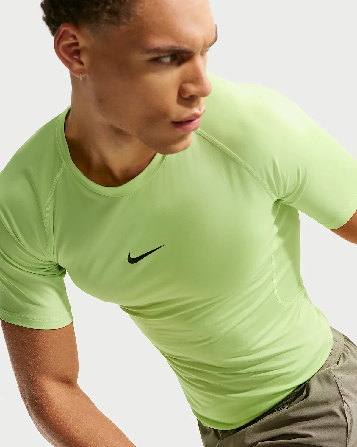 Мужская облегающая футболка с коротким рукавом Dri-FIT Nike Pro, Light Liquid Lime/Black — фото 3
