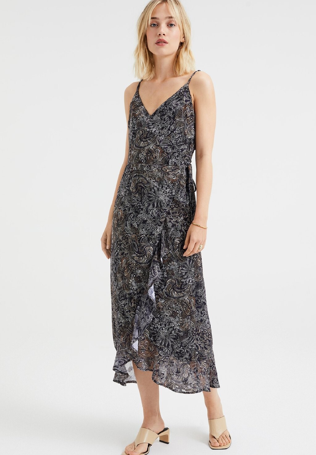 

Повседневное платье WE Fashion, цвет black
