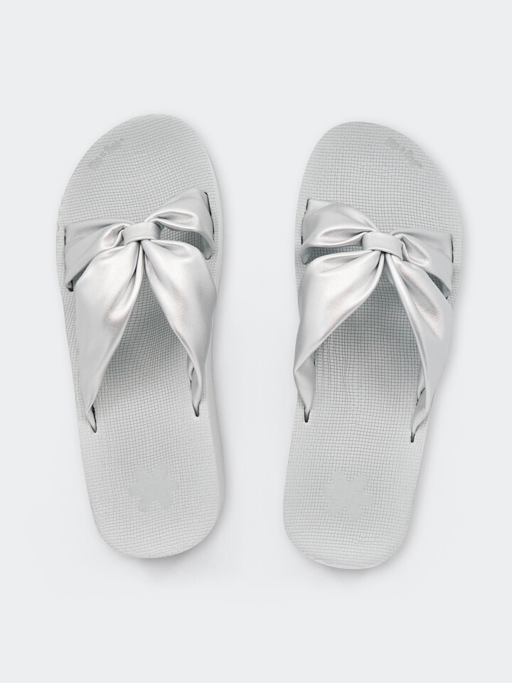 

Мюли Flip Flop Keil Wedge bow, цвет Grau/Silber