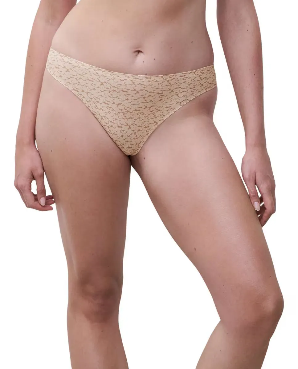 

Бесшовные стринги с эффектом второй кожи SoftStretch Chantelle, бежевый