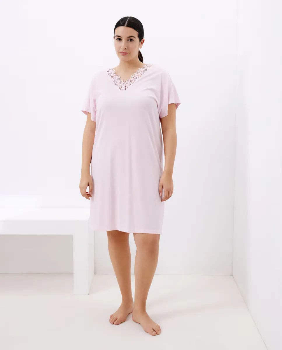 

Короткая вышитая ночная рубашка Couchel, цвет 200 Rosa