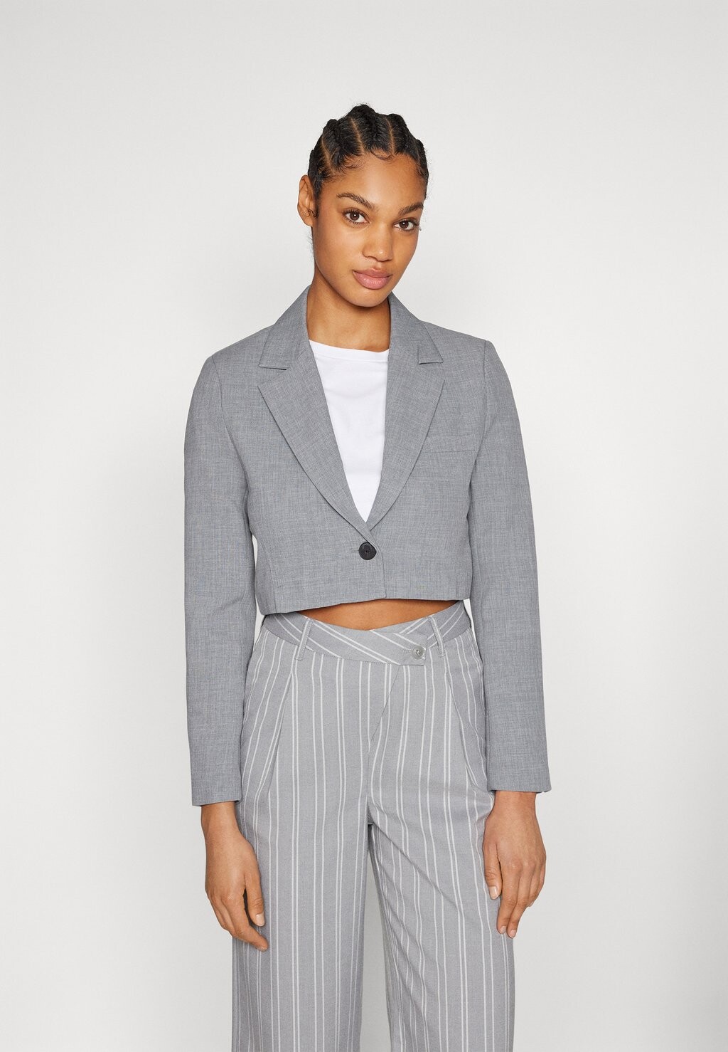 

Блейзер ONLY ONLSUMI CROP, цвет light grey melange