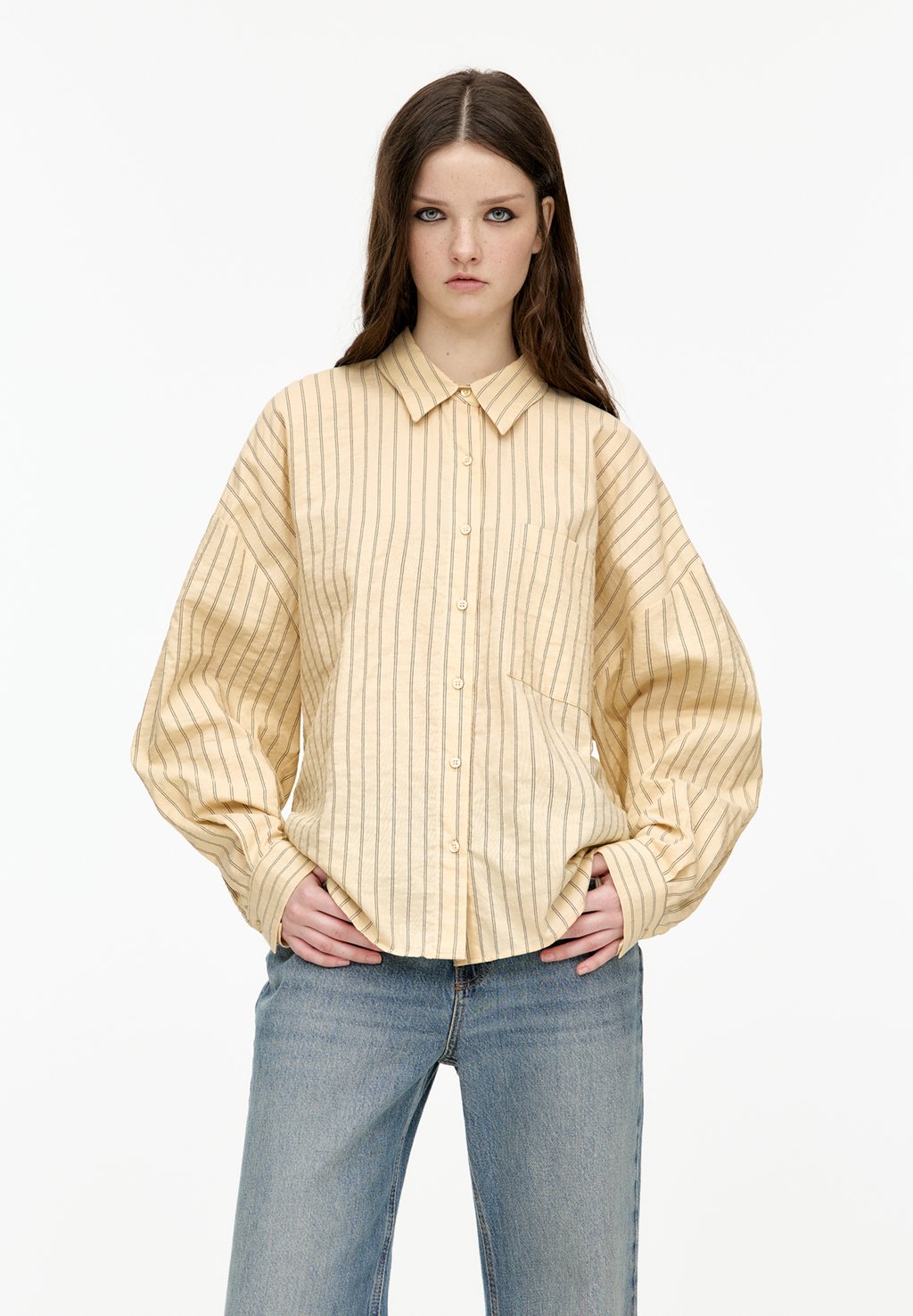 

Рубашка STRIPED OVERSIZE PULL&BEAR, бежевый