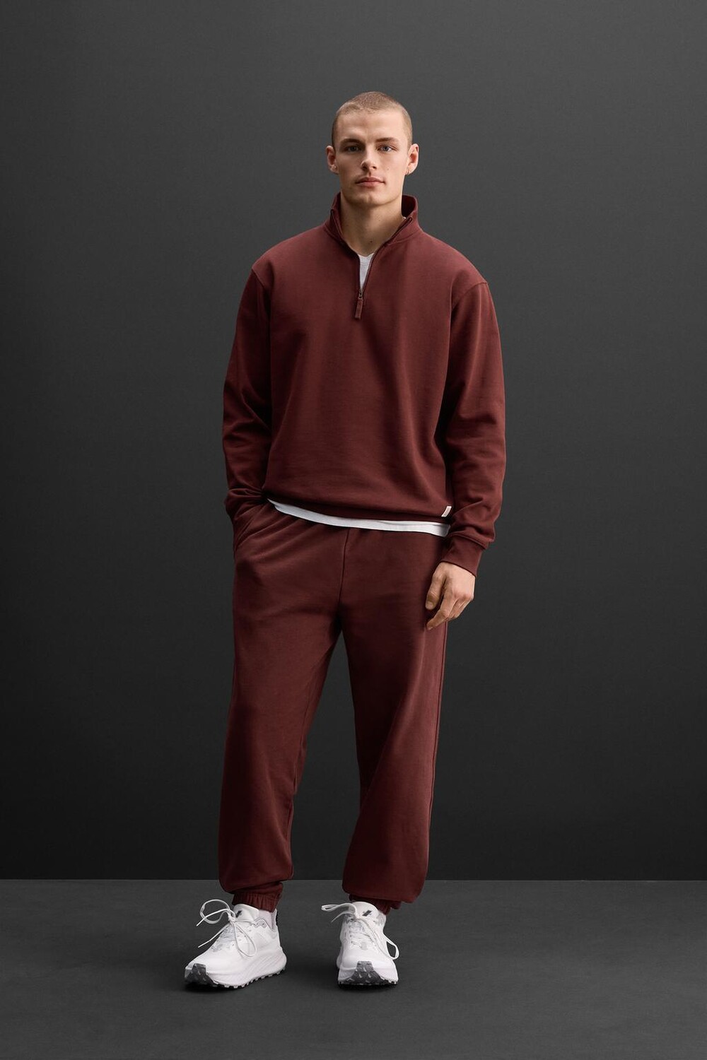 

Толстовка с четвертью молнии ZARA, бордовый