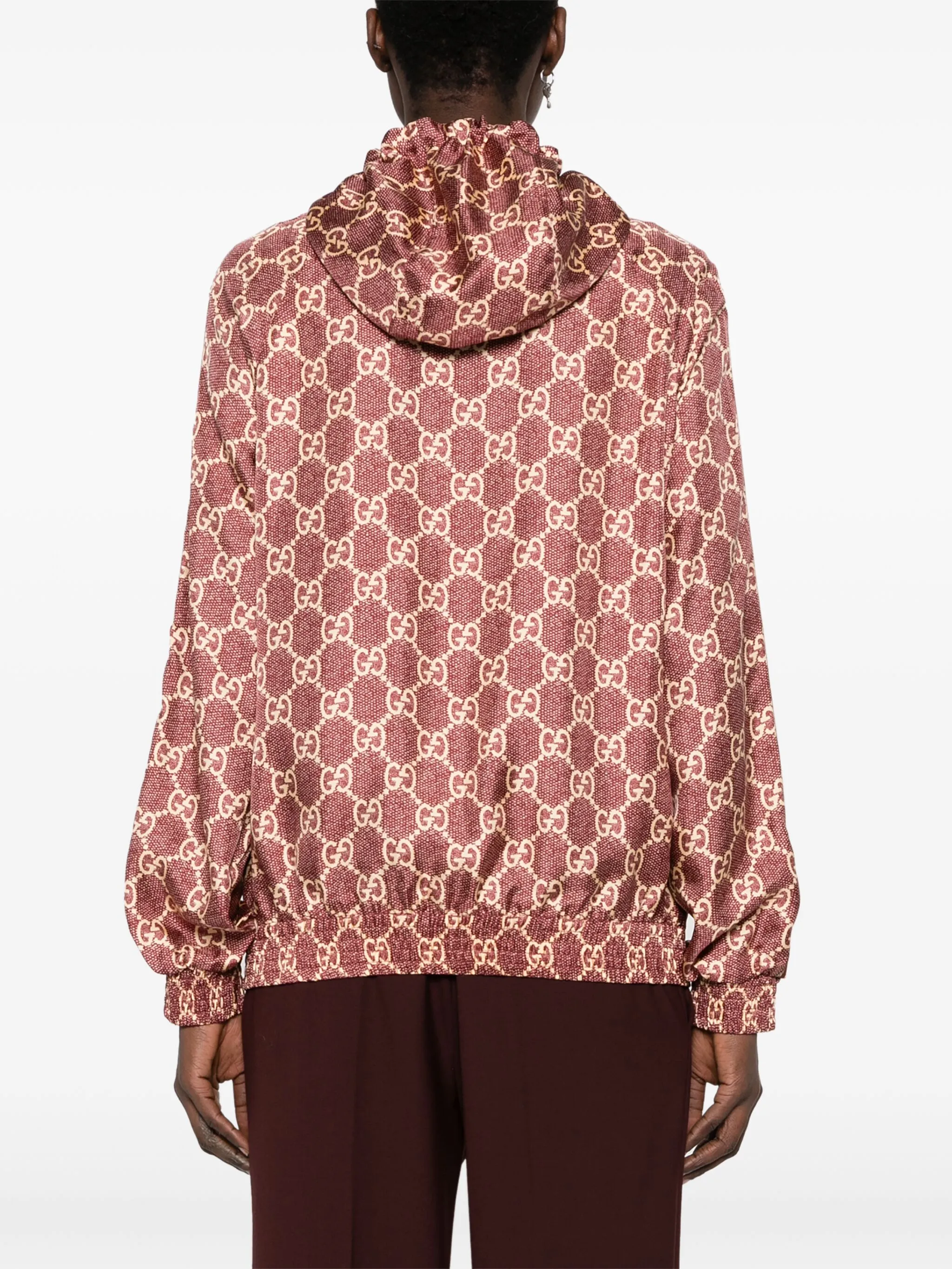 Шелковая куртка с узором GG Supreme Gucci, красный — фото 4