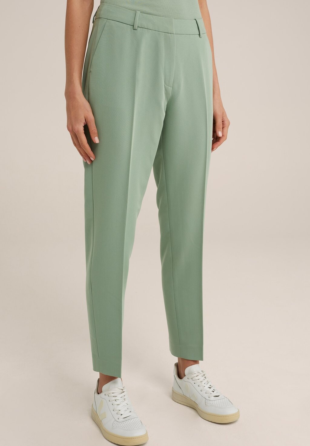 

Брюки Slim Fit WE Fashion, зеленый