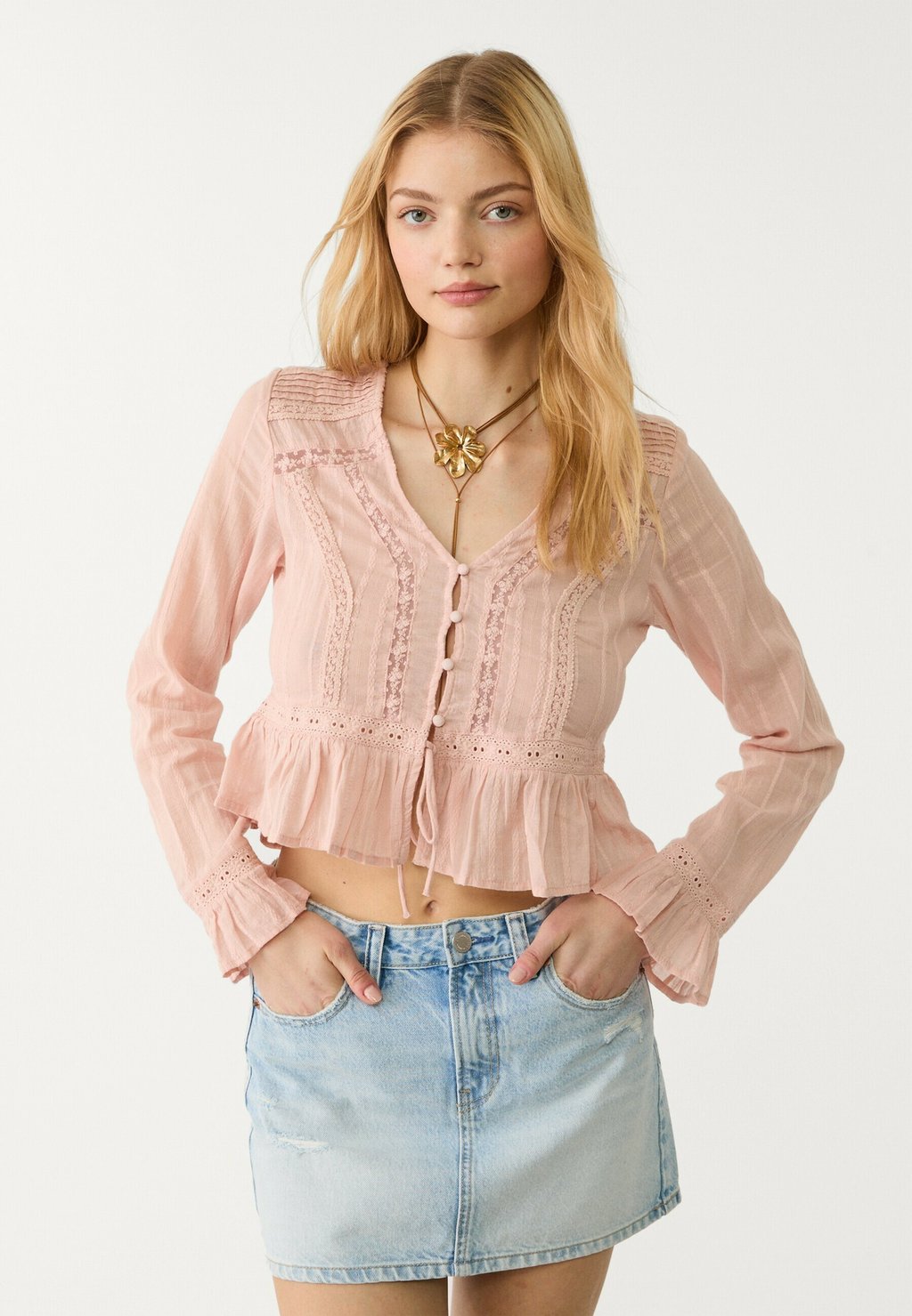 

Блуза FLOWING Stradivarius, фуксия