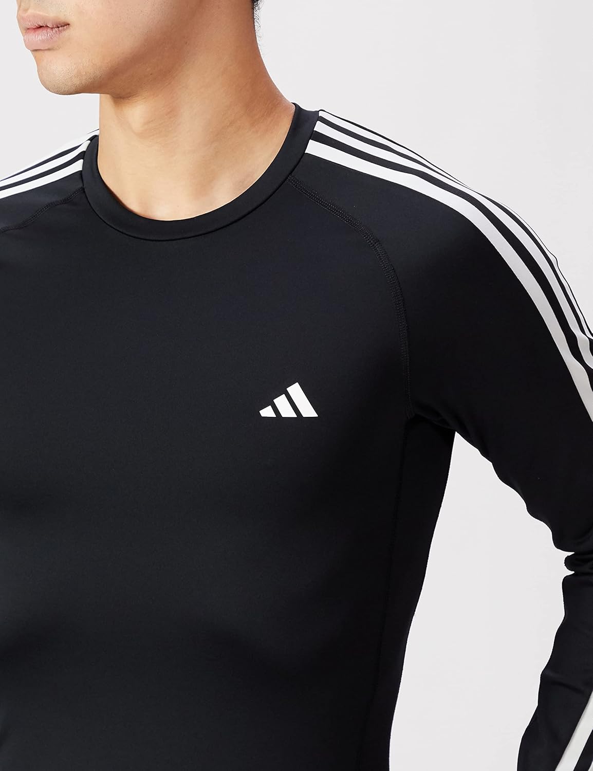 Мужская тренировочная футболка Adidas DB108 Techfit с тремя полосками, черная (HD3532), размер S — фото 3