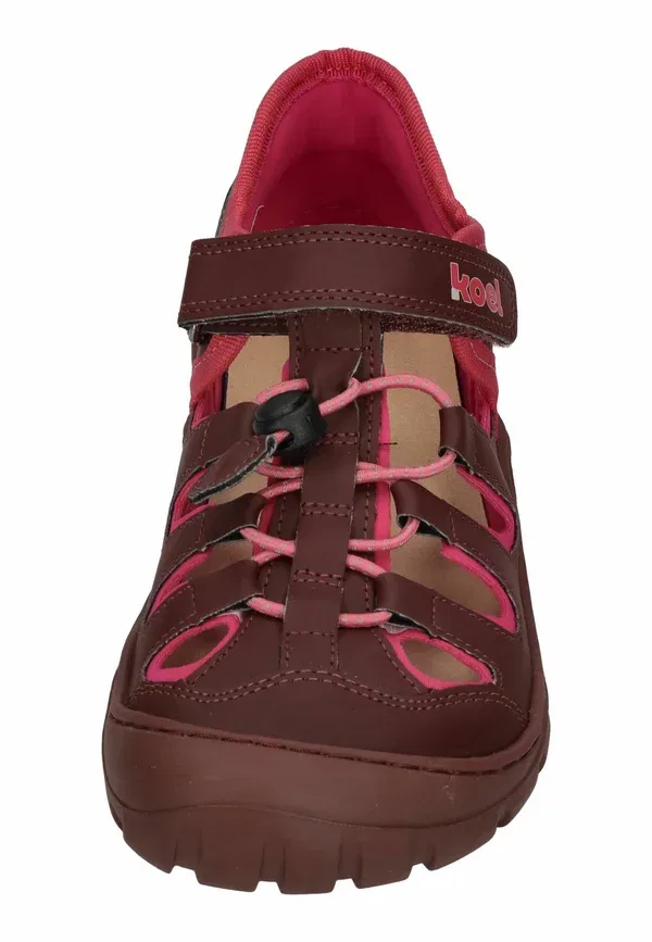 Детские босоножки Koel Madison Walking Sandals, винный — фото 4