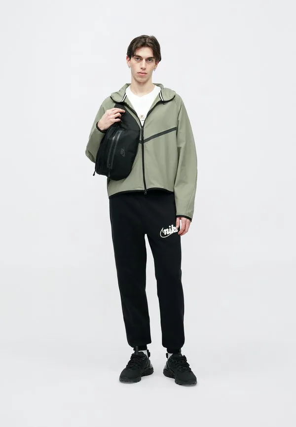 Куртка tech shori для межсезонья Nike Sportswear, Silver Sage/Black — фото 3