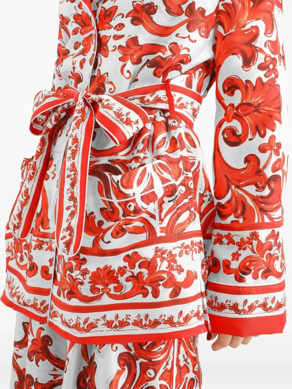 Шелковая туалетная рубашка с майоликовой печатью Dolce & Gabbana, белый — фото 4