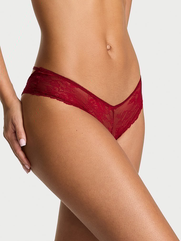 

Кружевные трусики-стринги с открытой ластовицей и ремешками Very Sexy, red lacquer