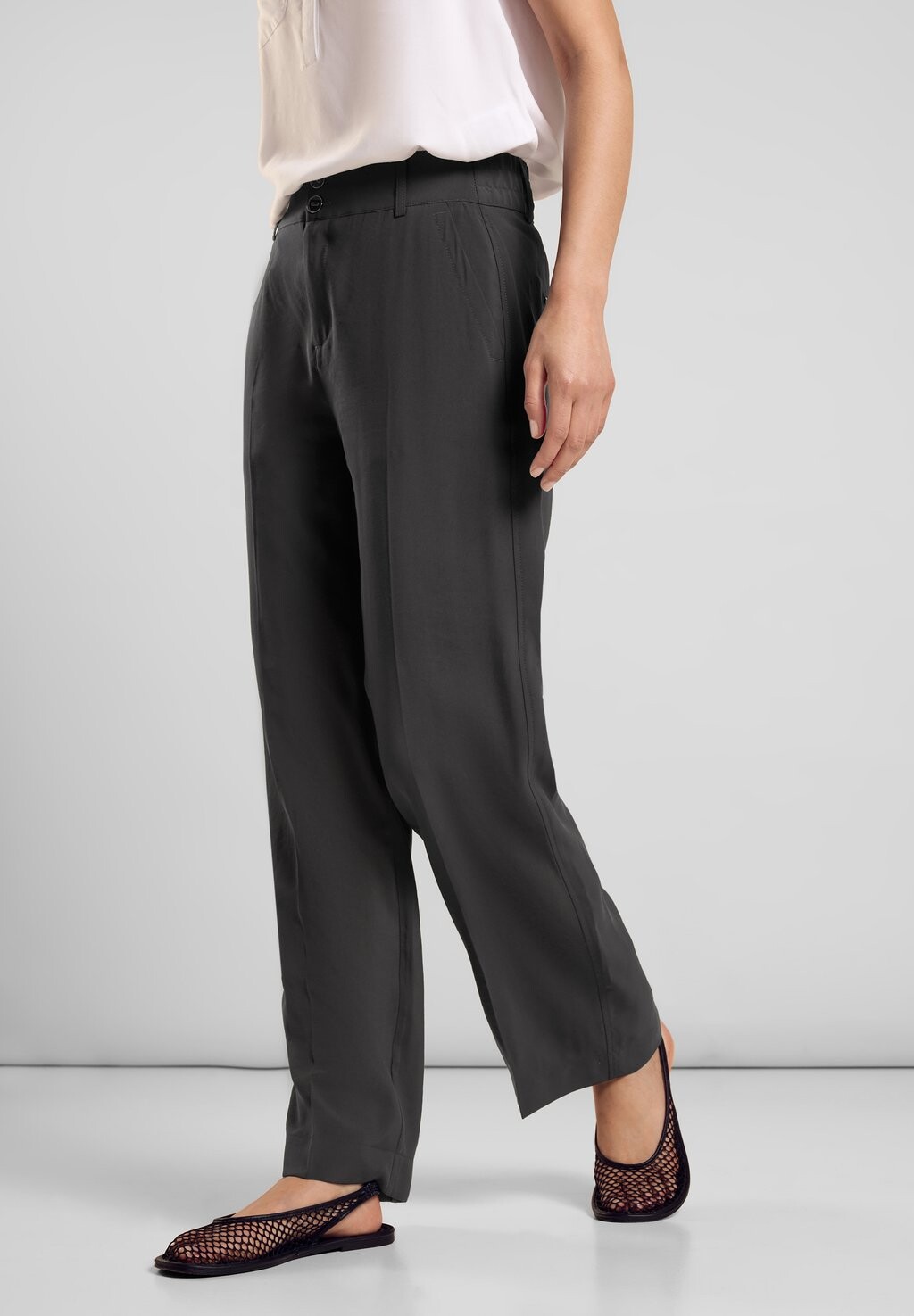 

Брюки IM CASUAL FIT Street One, серый