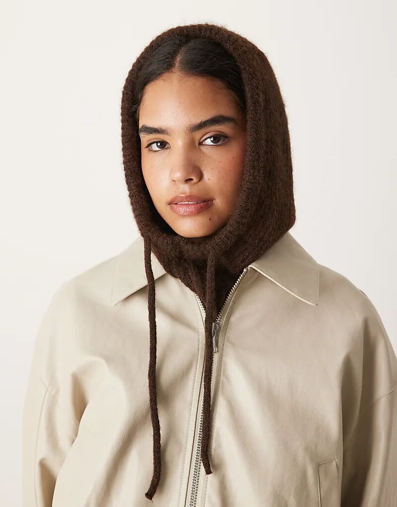 

Вязаная балаклава Gina Tricot объёмного плетения с капюшоном тёмно-коричневого цвета