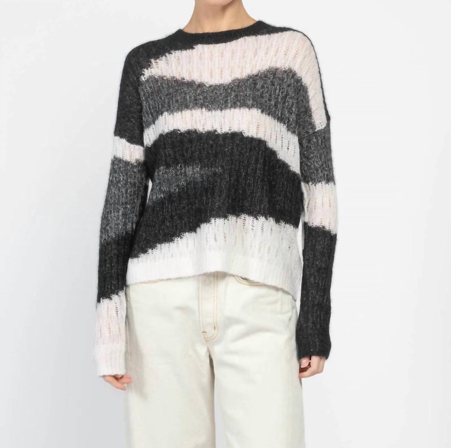 

Свитер с геометрическим рисунком в черном комбинированном стиле Autumn Cashmere