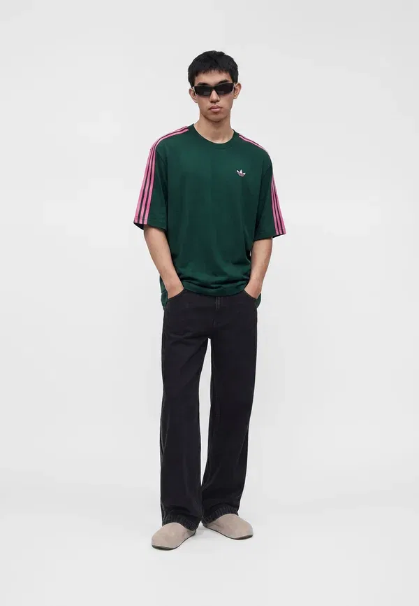 Футболка оверсайз Adidas Originals, цвет колледж грин — фото 2