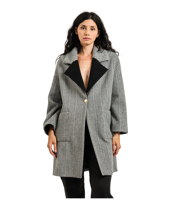 

Женское пальто серого цвета с жаккардовым узором «шеврон». Gaudi, серый