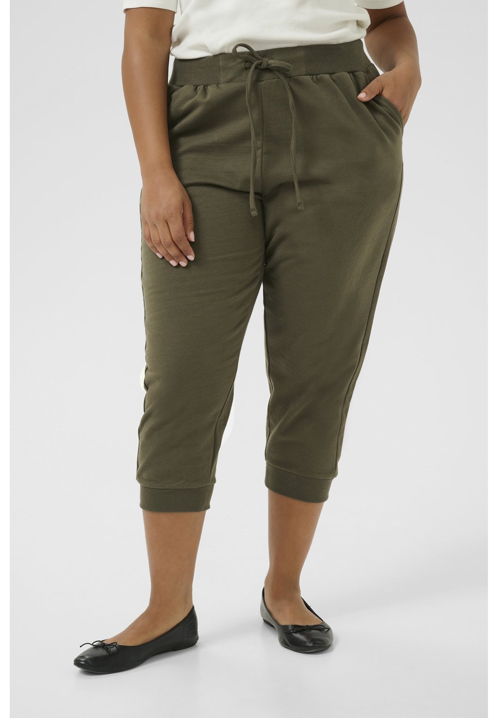

Спортивные штаны KCANN - Shorts Kaffe Curve, цвет Grape Leaf