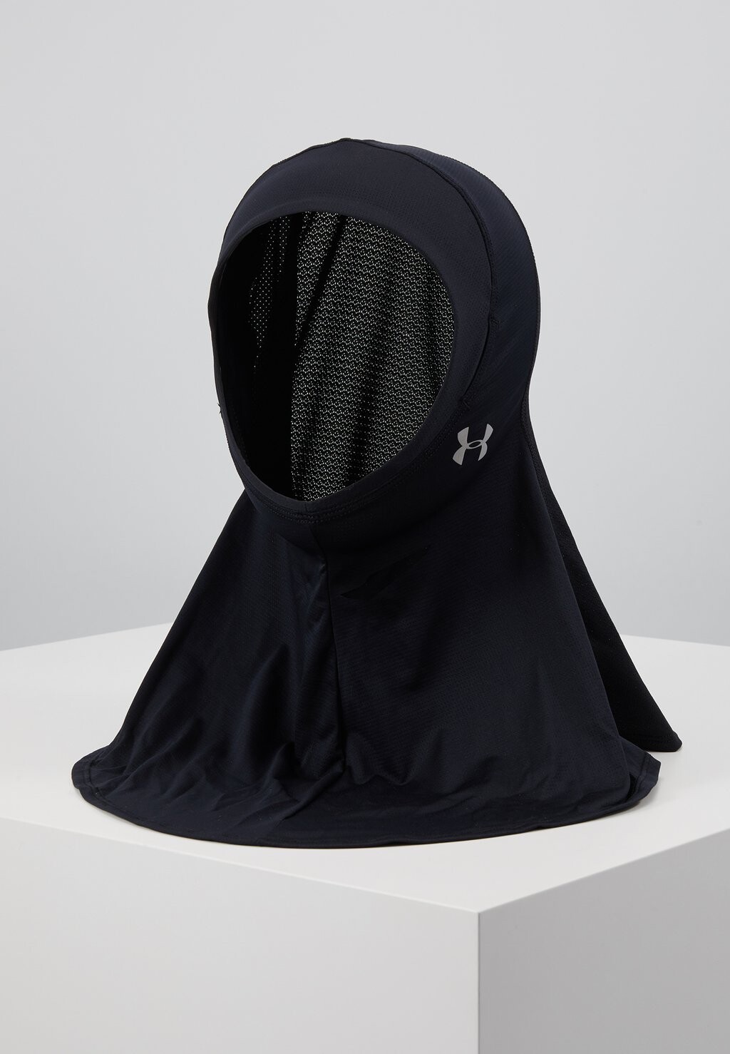 

Головной убор Under Armour