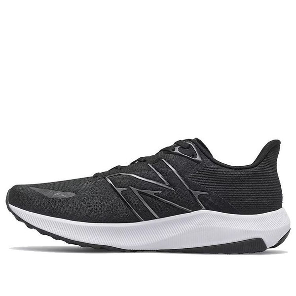 

Кроссовки fuelcell propel v3 New Balance, черный