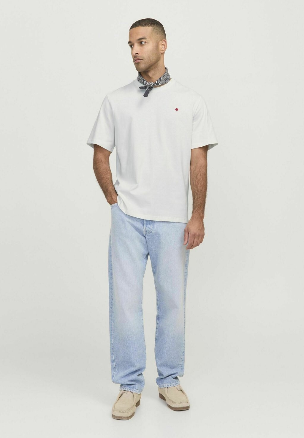 

Базовая футболка R.D.D. ROYAL DENIM DIVISION, молочный